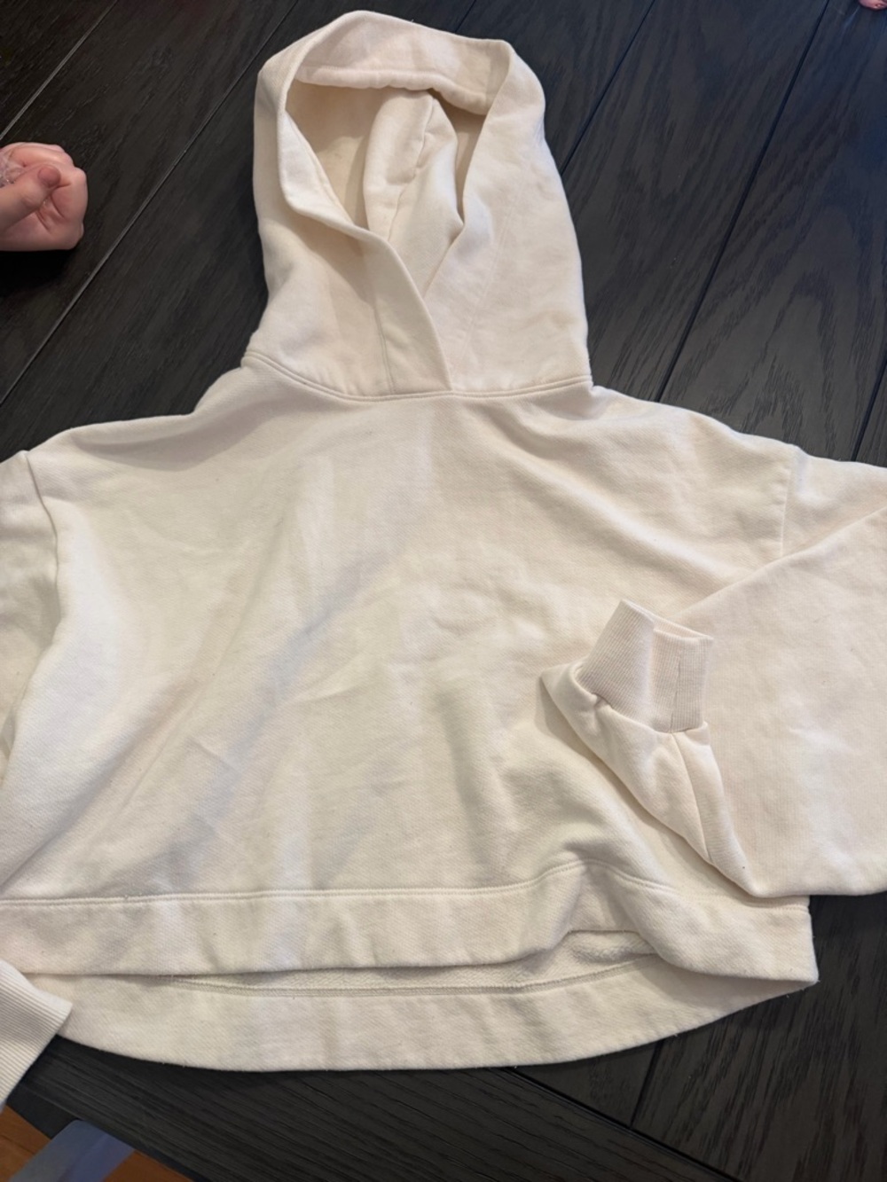 ALO Yoga Cream Cropped Hoodie